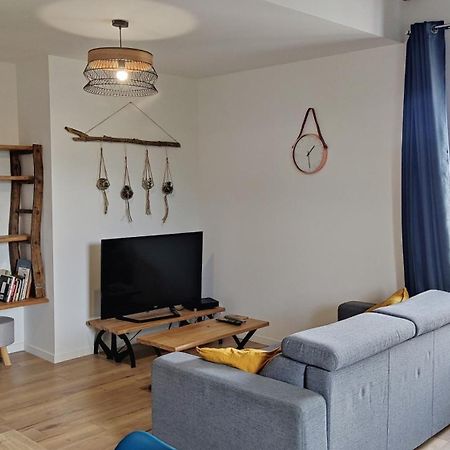 Appartement Duplex Dans Une Ancienne Usine Beaupreau-en-Mauges Ngoại thất bức ảnh
