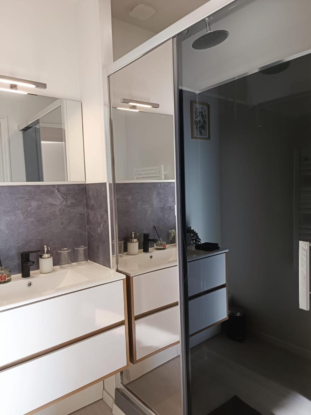Appartement Duplex Dans Une Ancienne Usine Beaupreau-en-Mauges Ngoại thất bức ảnh