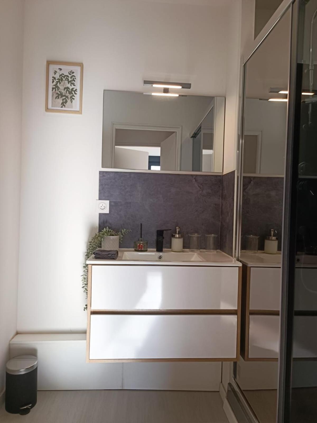 Appartement Duplex Dans Une Ancienne Usine Beaupreau-en-Mauges Ngoại thất bức ảnh